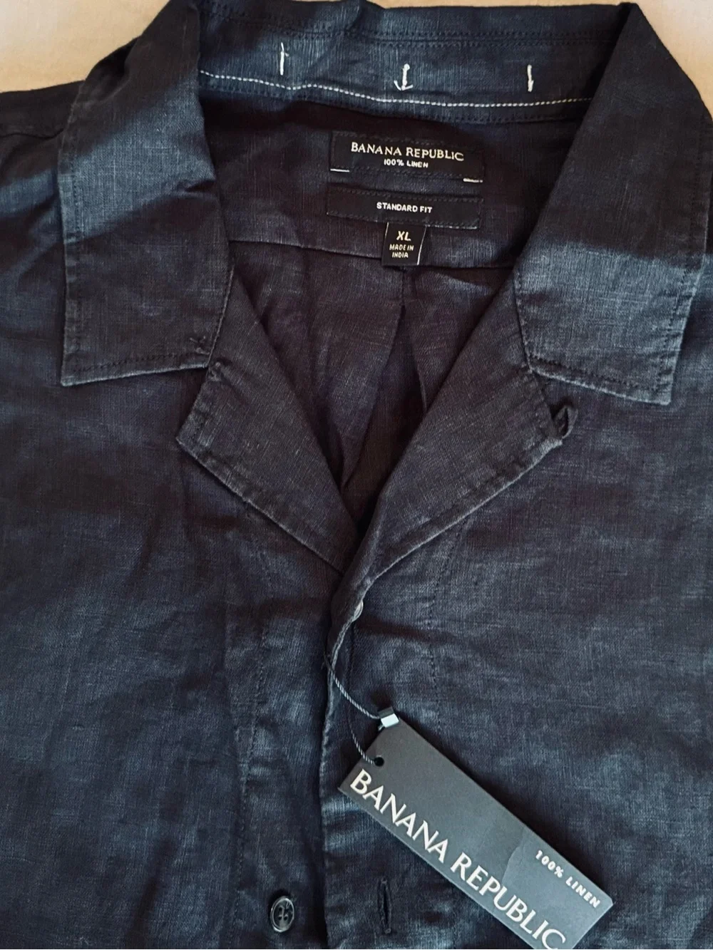 BANANA REPUBLIC Men’s Standard Fit Black Linen Long-Sleeve Button-Down Shirt